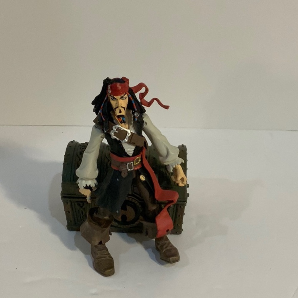 Vintage Captain Jack Sparrow of Pirates of the Caribbean  🏴‍☠️ - Picture 6 of 16